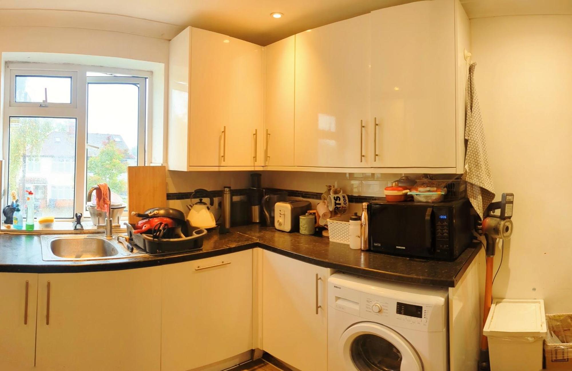 Double Bedrooms, Close To Tube Stations London Exterior photo
