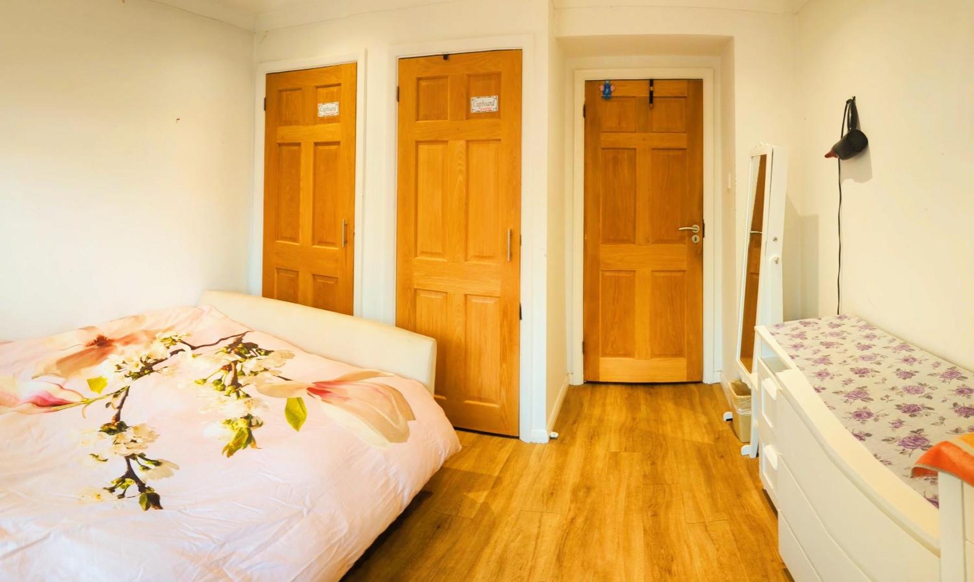 Double Bedrooms, Close To Tube Stations London Exterior photo